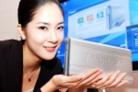 맥스터코리아는 오늘 코엑스 인터콘티넨탈 호텔에서 기자간담회를 갖고 맥스터 쉐어 스토리지 플러스(Maxtor Shared Storage Plus™)를 출시했다.