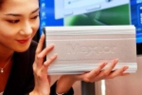맥스터코리아는 오늘 코엑스 인터콘티넨탈 호텔에서 기자간담회를 갖고 맥스터 쉐어 스토리지 플러스(Maxtor Shared Storage Plus™)를 출시했다.