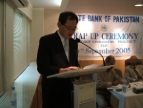 백원인 현대정보기술 사장은 19일 파키스탄 카라치 중앙은행(State Bank of Pakistan) 대회실에서 열린 금융 전산화시스템 구축 사업 완료 기념식에서 시스템의 본격 가