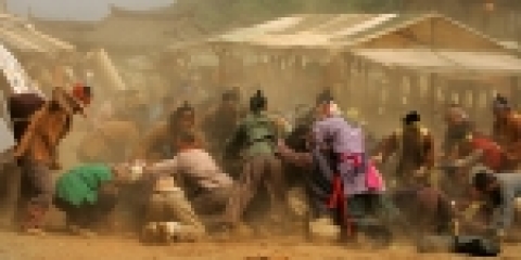 혼돈 속의 대결 (Duel in caos) 풋볼 게임을 펼치는 듯 역동적으로 펼쳐진 그림 같은 영상!