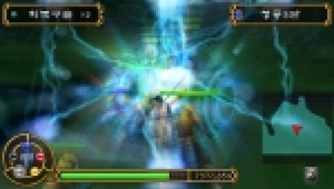 소니컴퓨터엔터테인먼트(SCEI)가 제작한 PSP만의 오리지널 정통무협 RPG <천지의문>