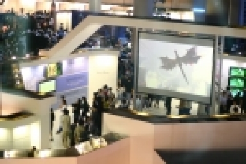 코엑스의 태평양홀에서 게임업계 최대규모의 문화축제‘리니지Ⅱ 라이브 2005’ 