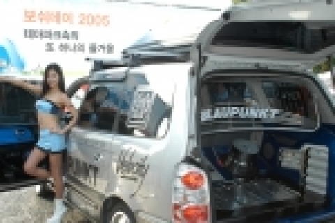 유럽 최고의 카오디오 블라우풍트 (BLAUPUNKT)가 장착된 전시 차량