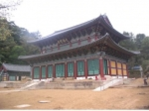 법주사 대웅전 전경