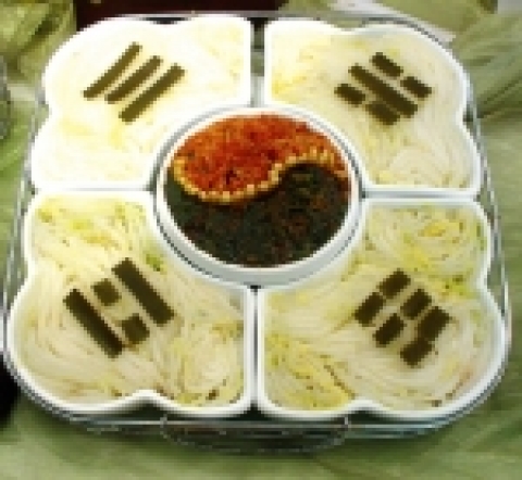 월마트 일산점에 전시되는 태극김치