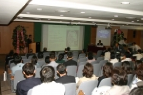 순천향대학교병원 줄기세포치료센터와 임상분자생물학연구소가 공동으로 주최한 ‘2005 순천향 줄기세포 심포지엄’이 10월 8일 순천향대병원 동은대강당에서 150여명의 전문의, 전공의와 관계자들이 참석한 가운데 성황리에 열렸다.