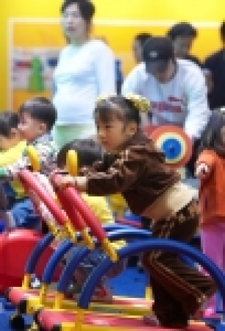 유아교육과 관련된 모든 것을 한눈에 볼 수 있는 ‘제13회 서울국제유아교육전’(www.educare.co.kr)이 10월 13일~16일 4일간 서울 강남구 삼성동 COEX 전시장에서 열린다.