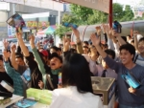 멀티미디어 제조/유통업체인 (주)시그마컴 (http://sigmaM.com, 대표이사 주광현) 이 지난 10월 11일 용산 선인상가 행사장에서 ‘바라던 날’ 이벤트를 진행하였다.