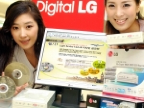 LG전자는 '라이트 스크라이브(Light Scribe)' 기술을 적용한 DVD Writer 출시를 기념해 10월 한 달 동안 '라이트 스크라이브 디스크 디자인 공모전'을 실시한다.