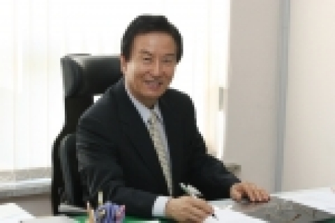 한일장신대학교는 제3대 정장복(鄭長福·63) 총장