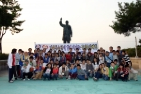삼성SDS 창원지점 임직원들이 지난 5년간 매주 봉사해온 창원성심원 치매노인분들과 함께 가을맞이 명랑운동회 행사를 가졌다.