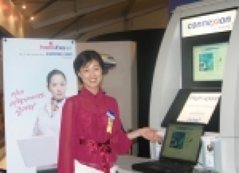 하나로텔레콤은 23일까지 성남공항에서 열리는 ‘2005 서울에어쇼’에서 보잉사와 함께 기내인터넷 서비스인 ‘하나포스에어’의 첫 선을 보이고 공동 홍보에 나선다.