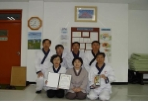 농촌진흥청 축산연구소 단학동호회(회장 이병석) 팀은 지난 10월22일 뚝섬 서울숲 야외무대에서 개최된 제 4회 중앙부처 단학기공대회 및 한마음잔치에서 동상을 획득했다