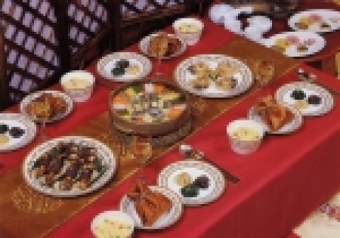 배재대학교 관광문화대학 외식급식경영학과가 3일 오전 11시30분부터 대학 2세기관 로비에서 ‘웰빙 식단으로 초대’라는 주제로 ‘제6회 지구촌 식문화 전시회’를 연다.