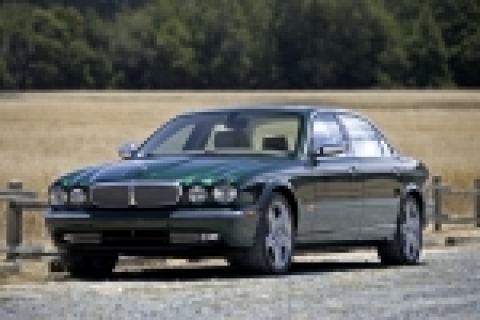 재규어 뉴 XJ 수퍼 V8
