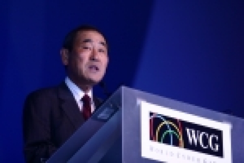삼성전자 윤종용 부회장은 지난 16일 싱가포르 선텍 컨벤션센터에서 열린 'WCG 2005(World Cyber Games 2005)' 개막식에서 사이버 게임을 통한 전세계 젊은이들의 우정과 화합을 역설했다.