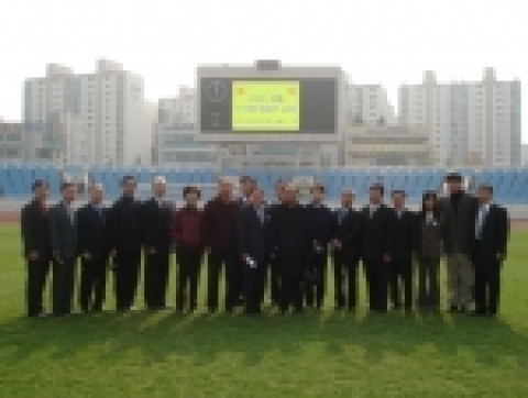 APEC 참관 중화권 신화사 통신 장방근 특파원외 9명이 11월 25일 성남시를 방문 했다.