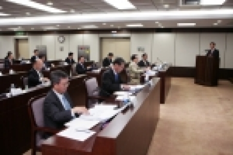 우리금융그룹은 지난 2일 경남은행 본점 대회의실에서 2006년 경영전략회의를 개최하였다.