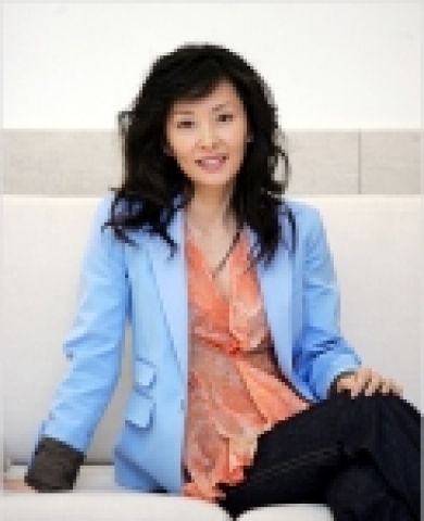 한국화장품, 이미숙과 산심 모델 계약