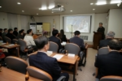 경기도 여주군 흥천면 주민자치위원들은 타시군의 사례를 견학하고자 지난 9일 고양시 일산서구 주엽1동 주민자치센터를 방문했다.