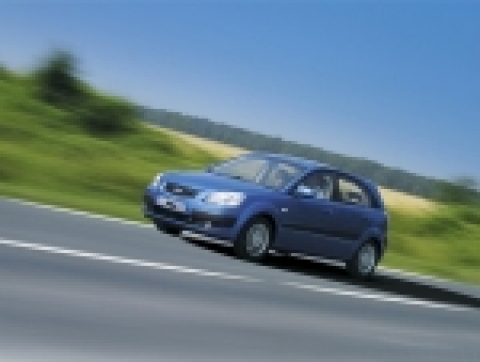 Kia Rio wins prestigious 'Autobest 2006' award