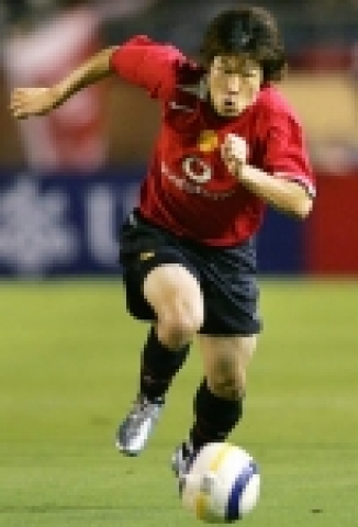 KBS SKY SPORTS는 <2005/2006 칼링컵 (Carling Cup)> 맨체스터 유나이티드 박지성 출전 경기를 독점 생중계한다.
