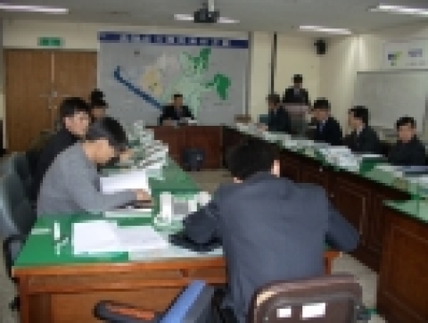 고양시는 혁신활동의 일환으로 매달 토론회를 개최하면서 도시건설분야의 전문가를 초빙하여 특강도 함께 실시해 호응을 얻고 있다.