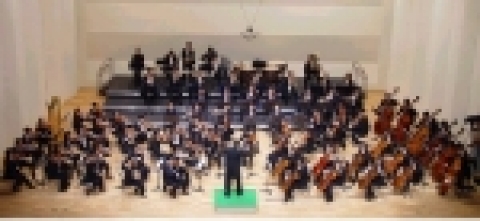 성남시립교향악단은 오는 23일 금요일 오후 8시 성남아트센터 콘서트홀에서 제23회 정기연주회로 ‘송년음악회’를 개최한다,