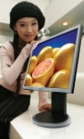 삼성전자가 세계 최고의 응답속도인 2ms(밀리세컨드:1/1000초)를 구현하는 LCD모니터 2종(17인치: SyncMastermagicCX717B, 19인치: SyncMasterm