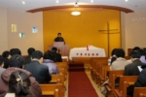 2006년 새해를 맞아 1월 3일 한일장신대학교 교․직원들은 시무감사예배를 드리고 새롭게 도약할 것을 다짐했다. 