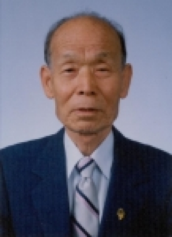 김천흥