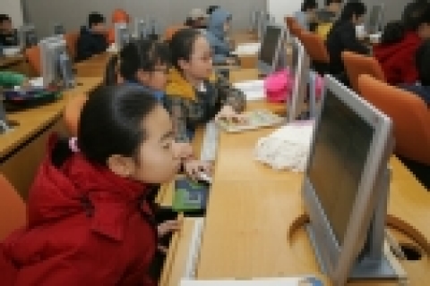 포스코 인재개발원에서는 겨울방학을 맞아 포항시내 초등학생과 직원 자녀들을 대상으로 어린이 IT교실을 운영한다.