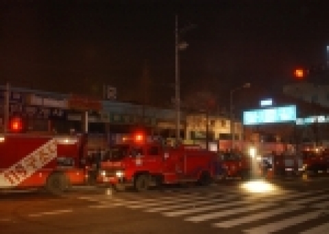 성남시는 16일 00:47경 발생한 수정구 태평3동 중앙시장 화재사고에 조속한 수습을 위해 성남시장을 본부장으로하는 복구지원반등 6개반 90명으로 구성된 사고대책본부를 운영하고 있다고 밝혔다.