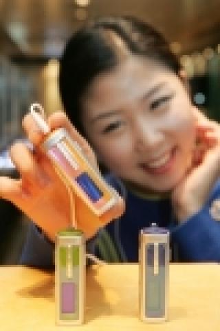 삼성전자의 밀리언셀러 MP3P, 2006년형으로 새롭게 선보여