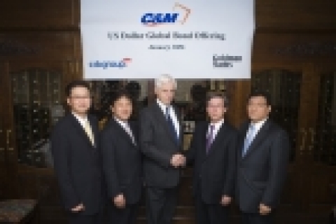 왼쪽부터 박장호 씨티그룹글로벌마켓증권 공동대표이사이병호 골드만삭스 서울지점 대표제프리 세이퍼(Jeffrey Shafer) 씨티그룹 부회장오광성 C&M 대표이사 부회장엄태준 C&M 전무이사(CFO).