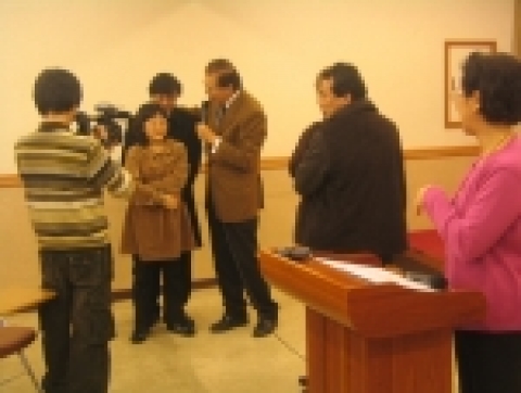 부부스킨쉽특강은 이론강의뿐 아니라 부부가 직접 따라해보는 강좌이기 때문에 더 인기가 있다.