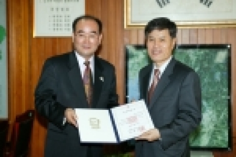 고양시장 적십자 특별회비 전달 
