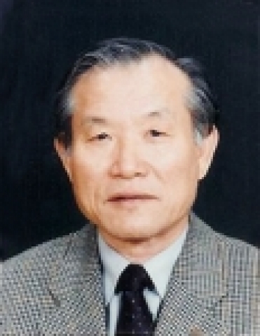 전국문화원연합회 회장이 3년 임기의 제 25대 회장직에 연임된 권용태(權龍太 70)