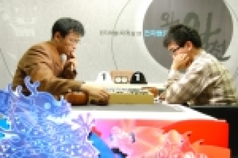 지난26일 한국기원 바둑TV 스튜디오에서 벌어진 <제3기 전자랜드배 왕중왕전> 청룡부 준결승전