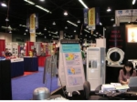 Pacific Design & Manufacturing Show에 부스를 연 광주금형산업- MOLD MECCA(광주금형산업 고유브랜드) 로고가 선명히 보인다.