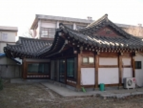 풍문여고 내 한옥건물
