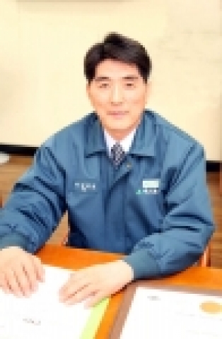 부하직원과 함께 CPM 자격증을 취득한 현대중공업 김재훈 이사. 

