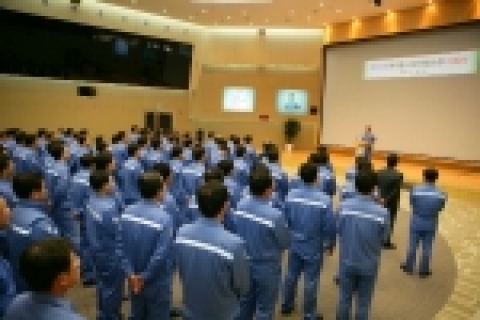 제 14대 류경렬 포항제철소장의 이임식이 22일 포항 본사 대회의장에서 임직원 300여명이 참석한 가운데 열렸다.