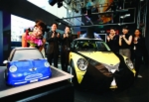 BMW 그룹 코리아는 2월 23일 저녁 논현동 MINI 전시장에서 ‘누가 MINI를 훔쳤는가’란 이색적인 컨셉의 ‘MINI 1주년 기념 행사(MINI 1st Anniversary)