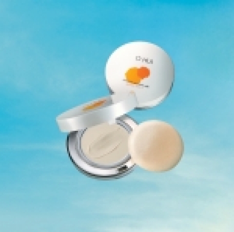 LG생활건강은 자외선 차단 기능성 화장품 ‘오휘 인텐시브 선블록 케익 SPF50+(PA+++)’을 새롭게 선보인다.