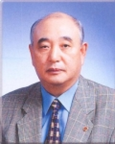 3월 1일자로 전북대학교 대학원장으로 임명 받아 2008년 2월 29일까지 2년간의 임기를 수행하는 전북대 이양근 교수
