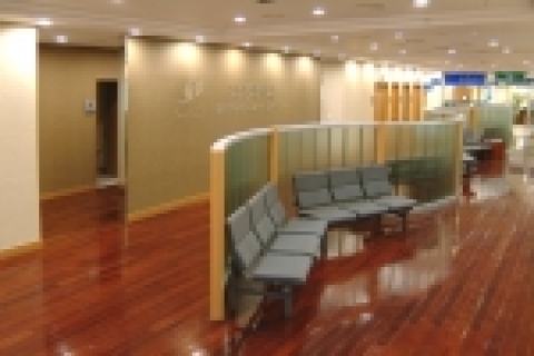 관동대학교 의과대학 명지병원은 유방암을 비롯한 유방과 관련된 각종 질환 검진과 치료, 재건 등의 성형을 전문 진료하는 유방센터를 3월2일 새롭게 문을 열고 본격 진료에 들어갔다.