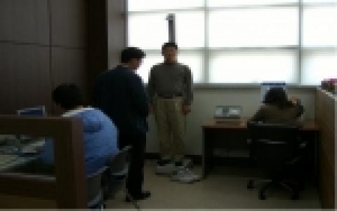 창원기 중앙동사무소에 비만도 측정기 등 설치하였다. 
