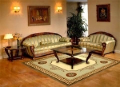 인터넷쇼핑몰 atHome(www.livingathome.co.kr)에서 러시아의 카페트 디자이너 알렉산더 아니시모프(Alexander Anisimov)의 수제명품 카페트를 예약 판매를 한다