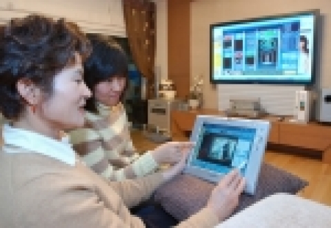 삼성전자는 22일 삼성동 코엑스에서 홈비타 솔루션 발표회를 갖고 DTV 기반의 HD AV 네트워크 솔루션 및 무선 모바일(Wibro) 연동 서비스를 통한 디지털 멀티미디어 홈네트워